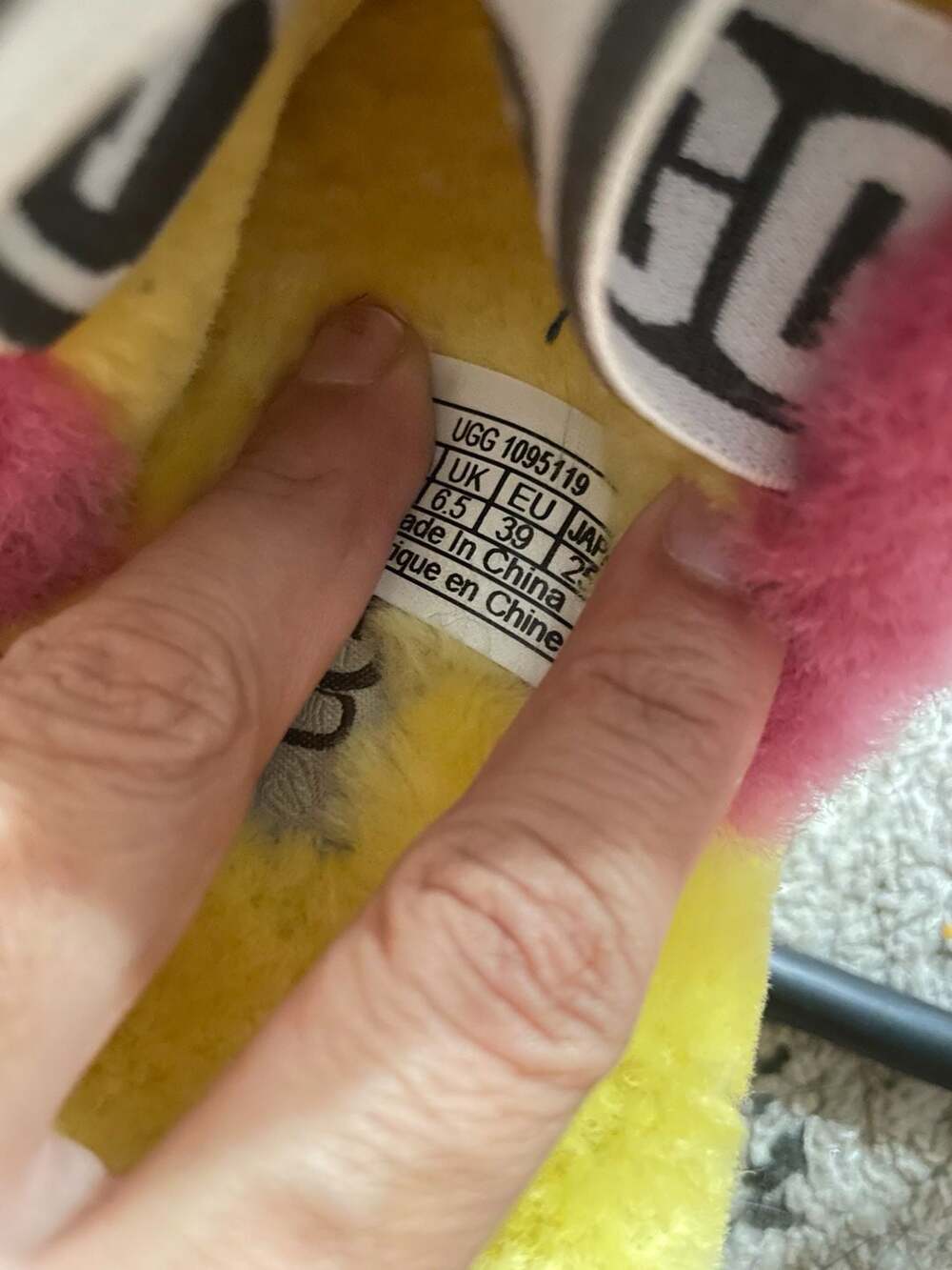 UGG Fluff Yeah Slide Pride Rainbow Yellow Slippers Women's Size 8 - Picture 3 of 7